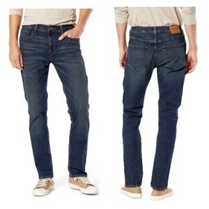 Signature by Levi’s Strauss Men’s Dark Indigo Slim Jeans